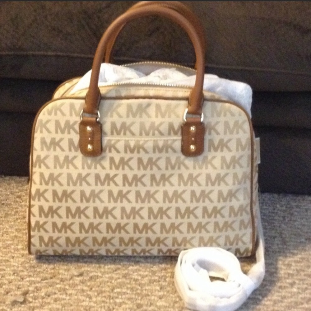 Authentic Michael Kors Large Canvas Logo Satchel